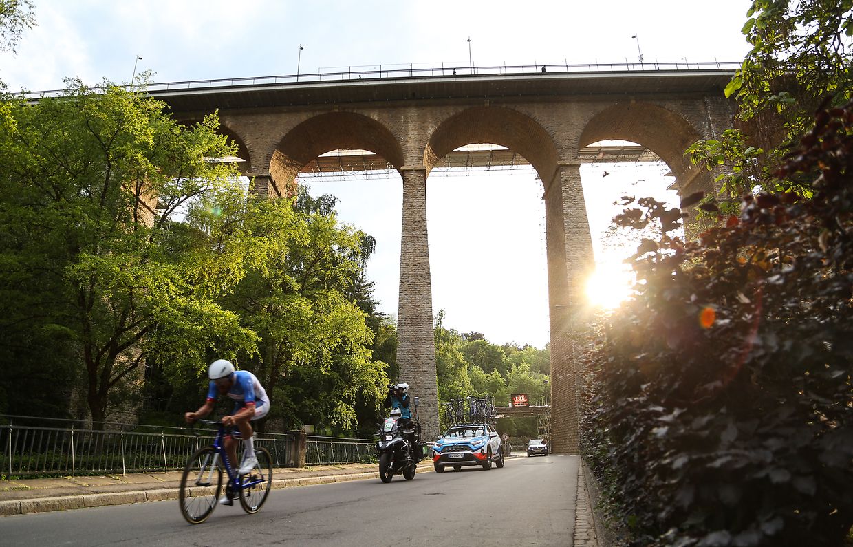 Unter dem Pont Adolphe.