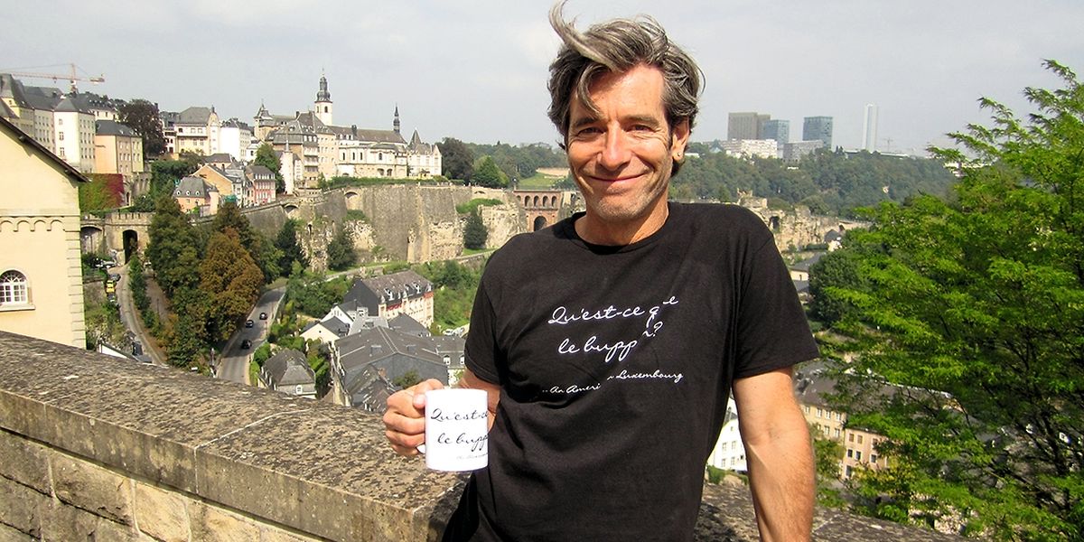  Mike McQuaide genießt es in der Hauptstadt zu sein .                               