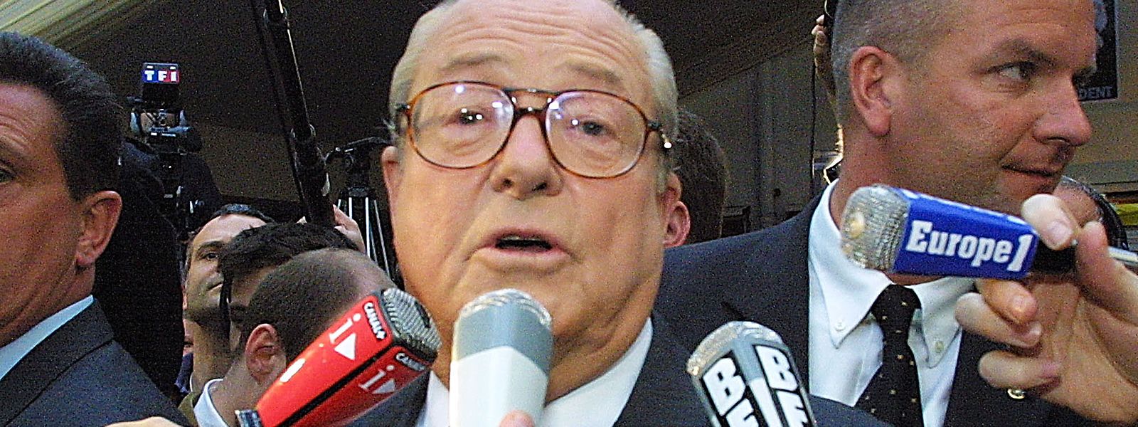 Le 21 avril 2002, Jean-Marie Le Pen crée une immense surprise en arrivant second au premier tour de l’élection présidentielle, derrière Jacques Chirac.