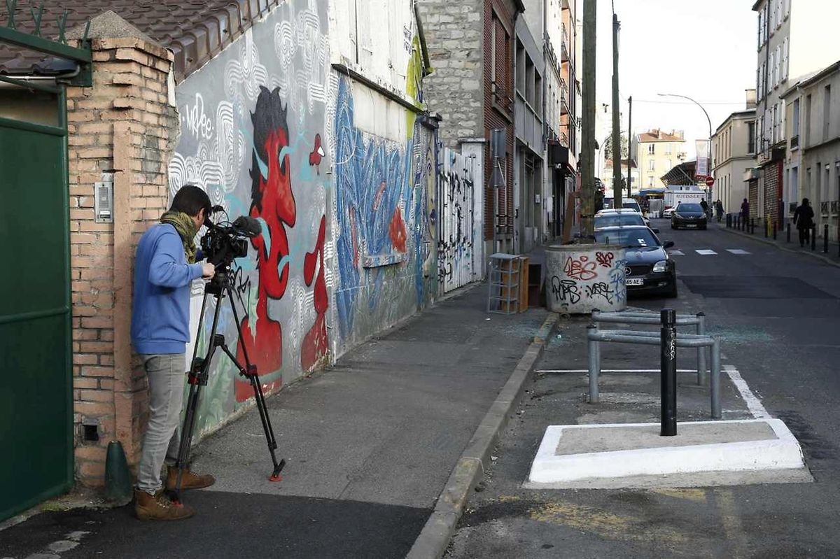 Auf dem inzwischen leeren Parkplatz in Montreuil stand der Wagen.