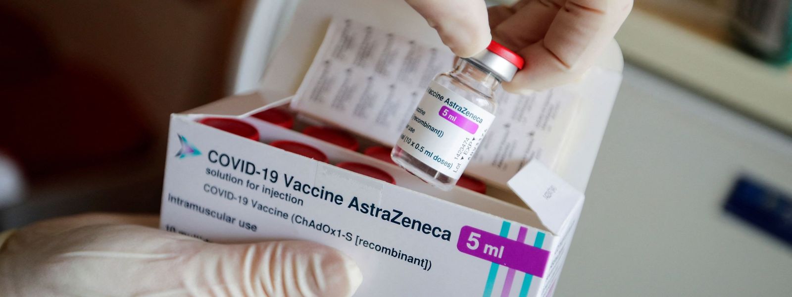 D'ici à la fin du mois de mars, le Luxembourg attend encore 15.000 doses du vaccin AstraZeneca.