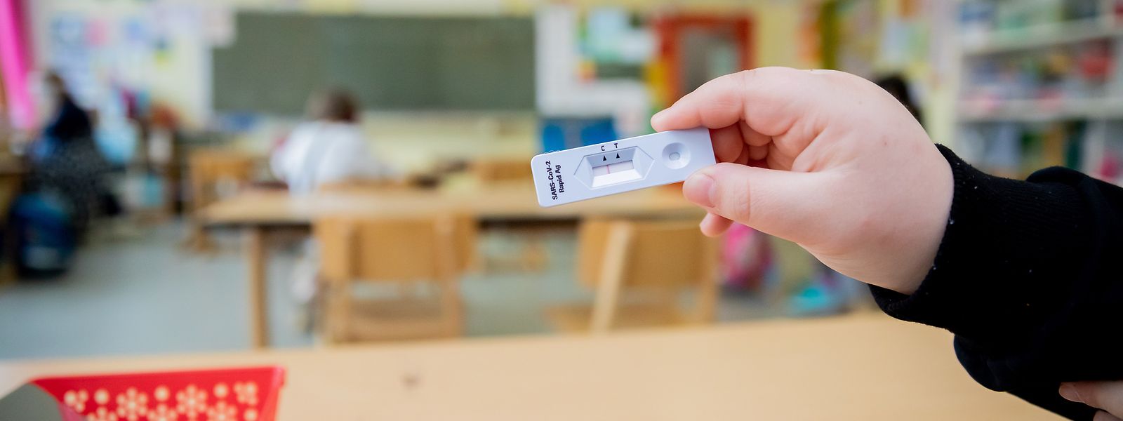 Das Bildungsministerium setzt im Kampf gegen das Corona-Virus auf verschärftes Testen in den Schulen.