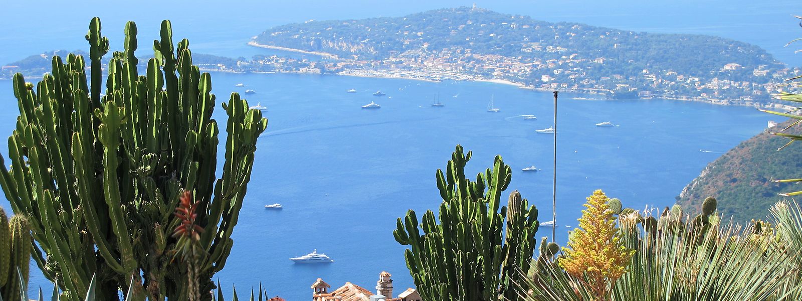 C'est à la Côte d'Azur, sur la commune de Bormes-les-Mimosas que la famille grand-ducale a pour habitude de se retrouver chaque été.