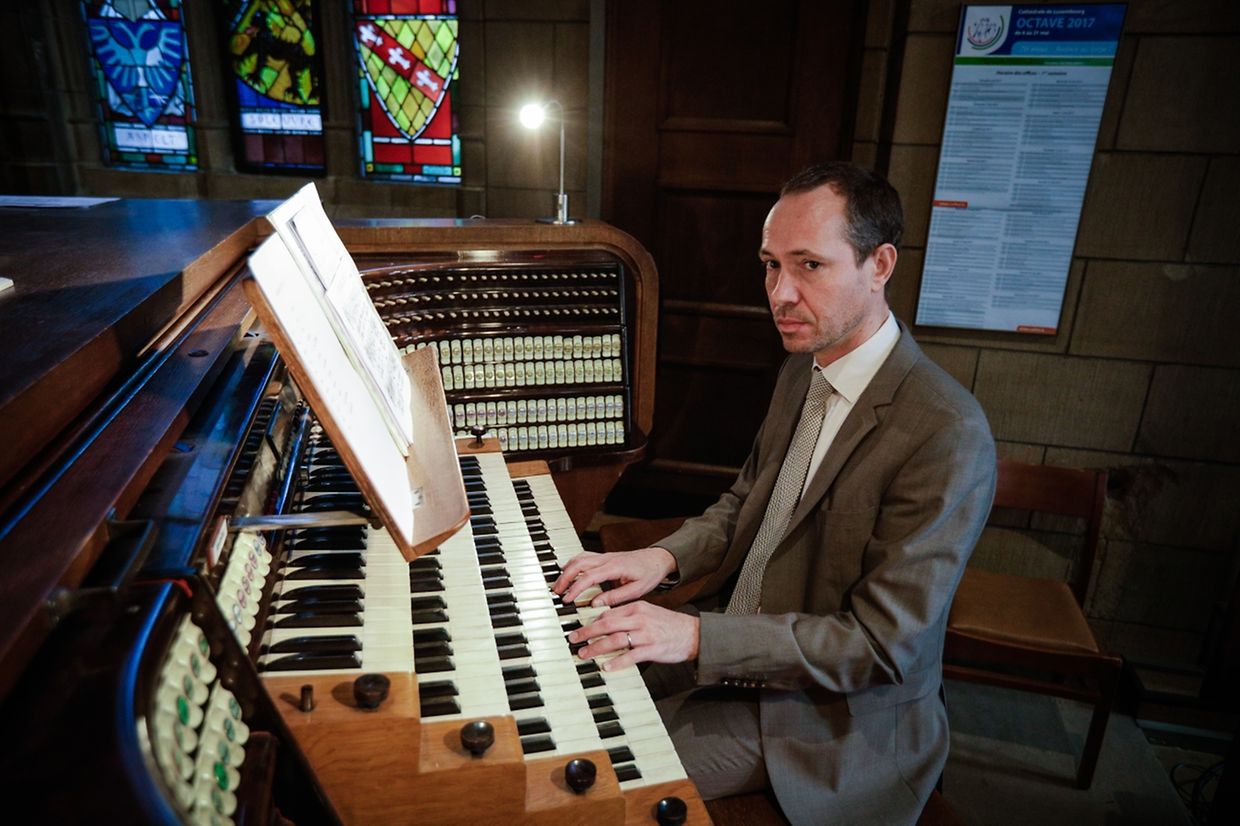 Messe für Leideleng Saint - Corneille (Leideleng) und Lëtzebuerg Notre - Dame (Luxemburg Gaasperech - Hollerech).