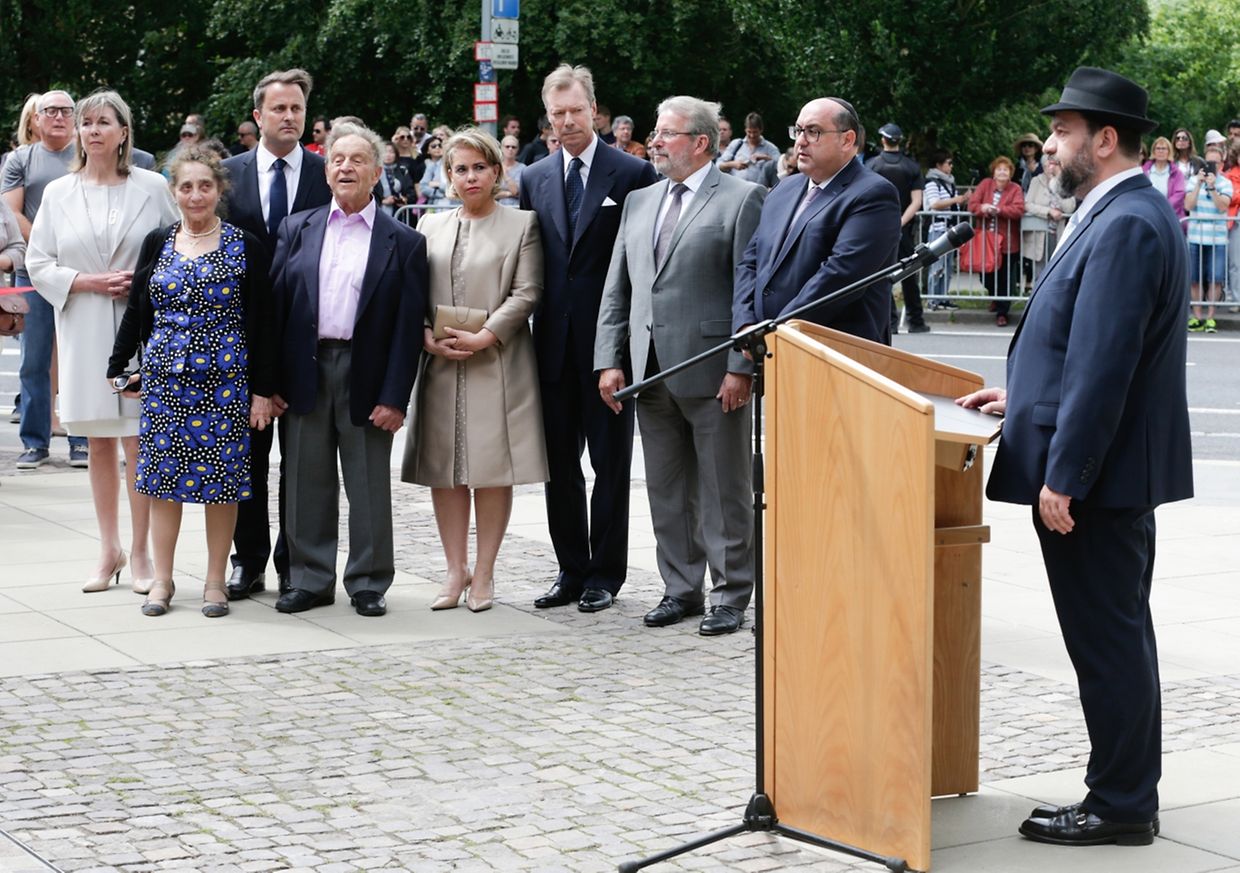 Das Denkmal des franko-israelischen Künstler Shelomo Selinger, soll die Erinnerung an die Verbrechen der Nazis an Juden wachhalten. 
