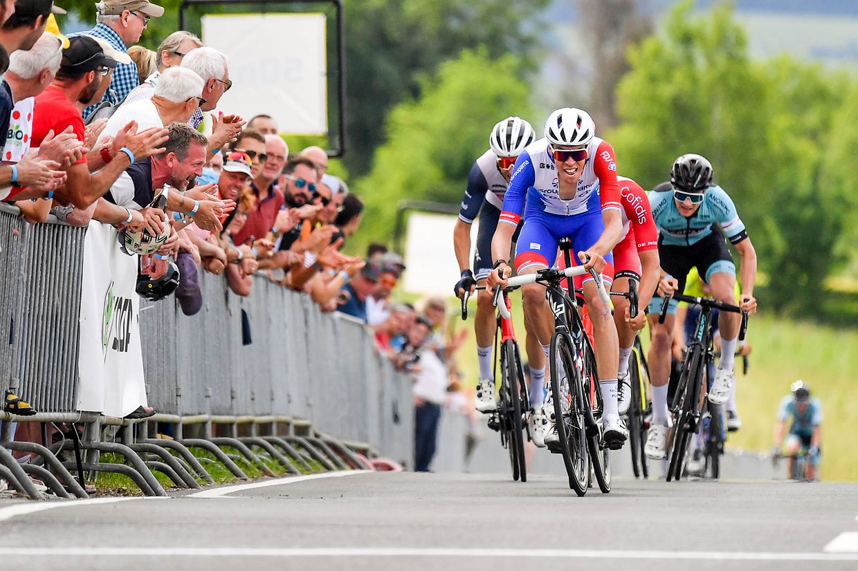 Alex Kirsch (Trek-Segafredo), Kevin Geniets (Groupama-FDJ), Jempy Drucker (Cofidis) und Loïc Bettendorff (Leopard Pro Cycling) sprinten um den Titel.