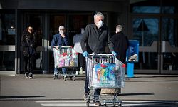 Corona-Visus - Einkaufen - Atemschutz -  Masken - Foto: Pierre Matgé/Luxemburger Wort
