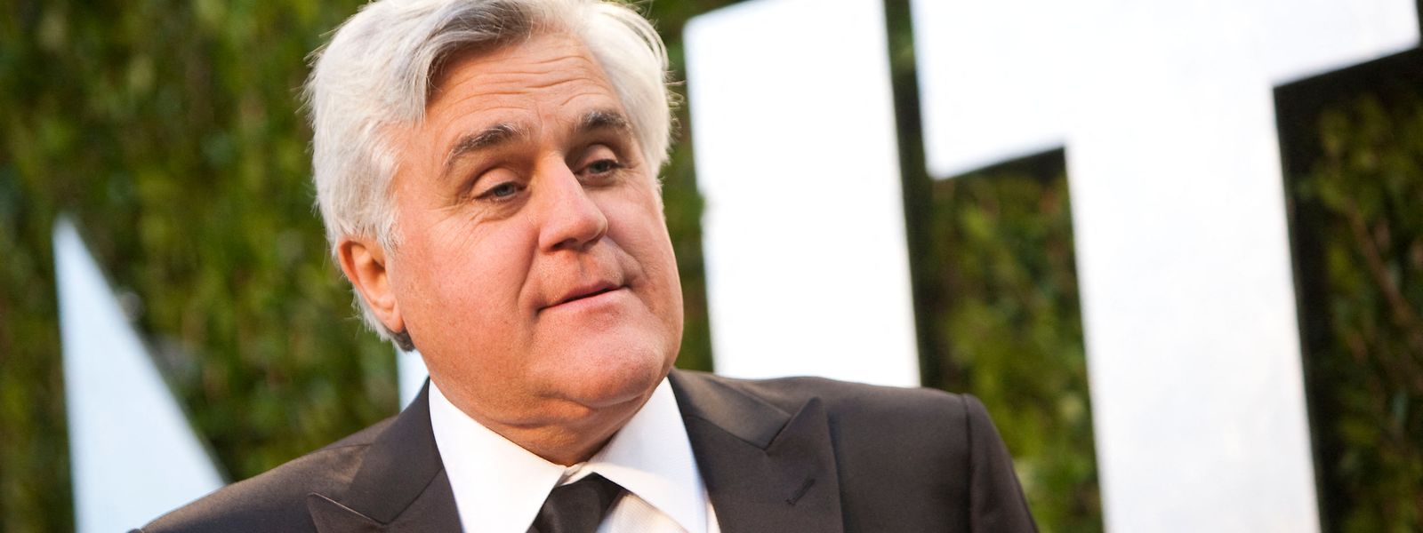 Jay Leno (72) hat sich bei einem Benzinbrand schwere Verbrennungen zugezogen.