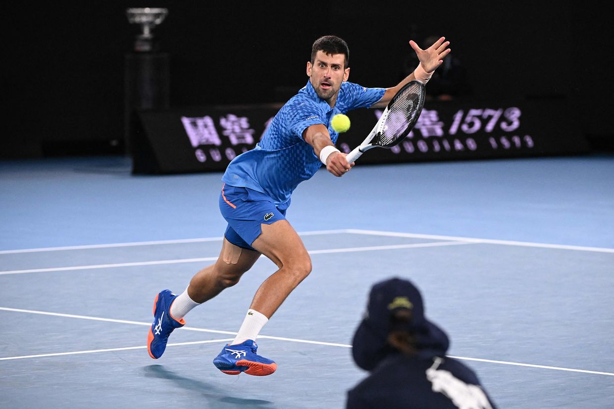 D'un niveau supérieur à son adversaire, Djokovic s'est imposé en trois sets face à Stefanos Tsitsipas lors de cette finale de l'Open d'Australie.