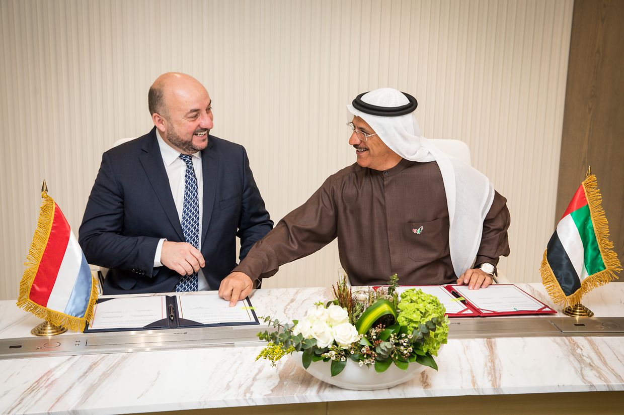 Wirtschaftsminister Etienne Schneider (rechts) und sein Kollege, Sultan bin Saeed Al Mansoori, setzen auf engere Zusammenarbeit.