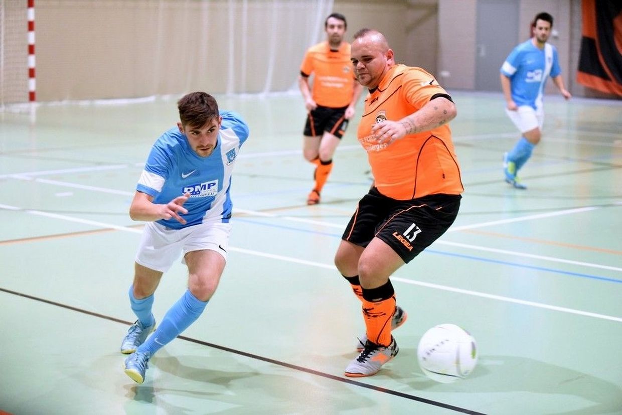 Carlos Coimbra (n°13) et l'Amicale Futsal Clervaux, ont dominé le Futsal Nordstad de Mike Carvalho. 
