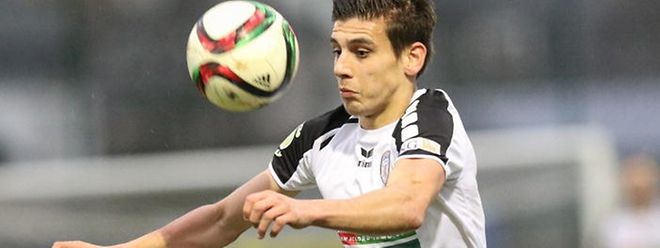 O jogador português que tem estado em destaque na Liga BGL, quer abraçar a carreira de profissional