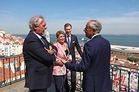 O Presidente da República, Marcelo Rebelo de Sousa, à conversa com os Grão-Duques e o ministro dos Negócios Estrangeiros luxemburguês, Jean Asselborn. 