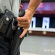 Die alten Polizeirevolver sollen durch moderne Pistolen ersetzt werden.