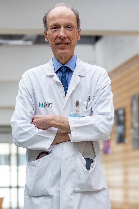 "Ni chez les femmes ni chez les hommes, il n'y a la moindre indication que la vaccination anti-covid aurait un effet négatif sur la fertilité. Il est étonnant que ce mythe parvienne encore à déstabiliser certaines femmes et certains hommes."