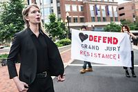 Former military intelligence analyst Chelsea Manning leaves after speaking to the press ahead of a Grand Jury appearance about WikiLeaks, in Alexandria, Virginia, on May 16, 2019. (Photo by Eric BARADAT / AFP)