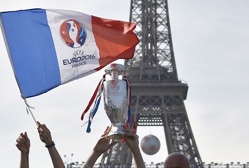 Eröffnung der Fußball-EM in Frankreich: Ab jetzt rollt der Ball