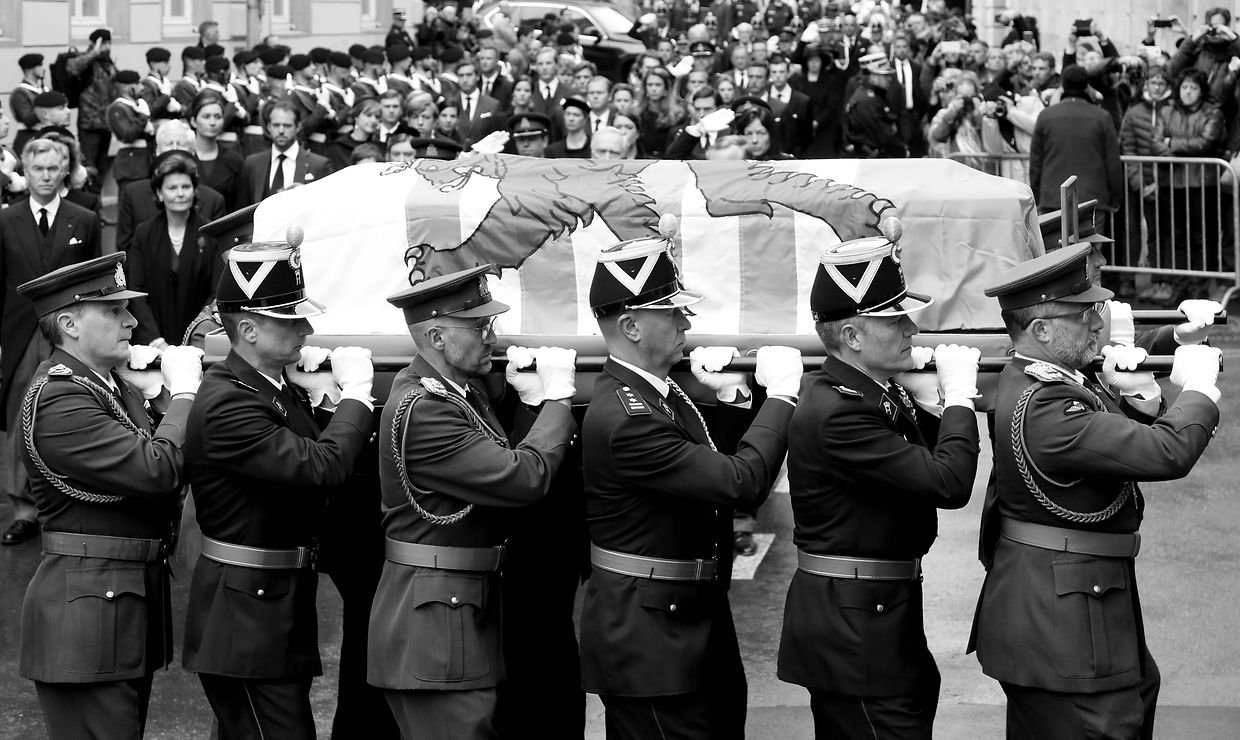 Lokales, Online, Kathedrale, Staatsbegräbnis Großherzog Jean, funérailles Grand-Duc Jean, Eingang Kathedrale,