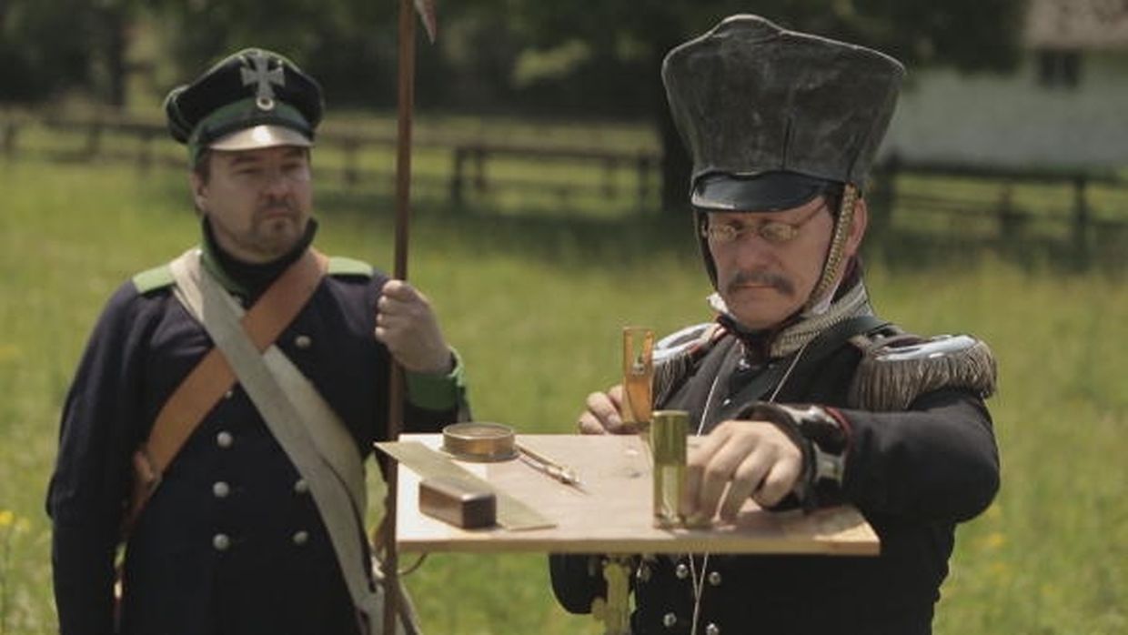 Der 12-minütige Film "Mein Vater, der Ingenieuroffizier" bietet einen spielerischen Einstig ins Thema.