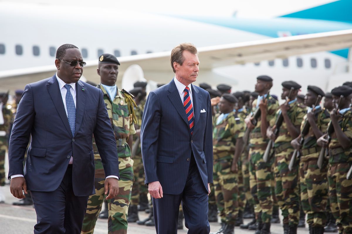 Empfangen wurde der Luxemburger Staatschef von einer senegalesischen Regierungsdelegation.
