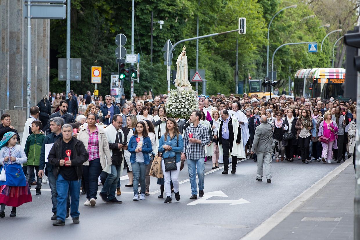 Lichterprozession der portugiesischen Gemeinschaft