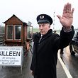 (FILES) This file photo taken on February 18, 2017 shows demonstrators dressed as custom officials at a mock customs checkpoint at the northern Ireland - Ireland border crossing between Dundalk in the Repulic of Ireland and Killeen in northern Ireland to protest against the potential introduction of border checks following the decision by the UK to leave the EU on February 18, 2017.

 
The fallout of Brexit is not only about trade and the economy, Brexit is also about keeping the peace, a peace that must not be taken for granted two decades after the Good Friday agreement erased the border between British-ruled Northern Ireland and the Republic of Ireland, but still struggles to bridge communities.
 / AFP PHOTO / Paul FAITH