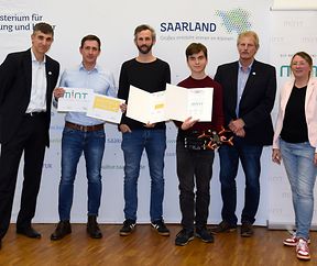 Auszeichnung der MINT-freundlichen Schulen am Freitag (15.11.2024) im Bildungsministerium in Saarbrücken. Foto: BeckerBredel