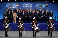 Das Familienfoto beim NATO-Gipfel in Watford bei London.