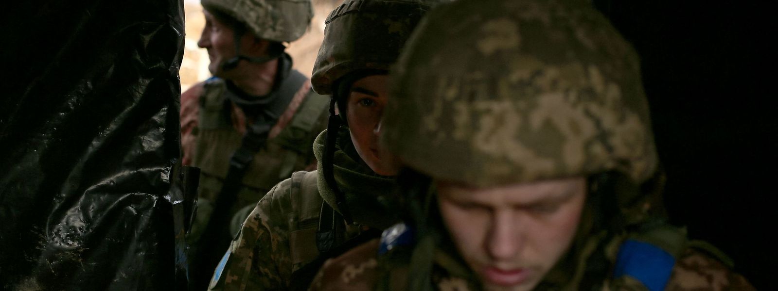 O número de mortos nas forças armadas ucranianas subiu para três, todos ao longo da fronteira sul com a Crimeia.