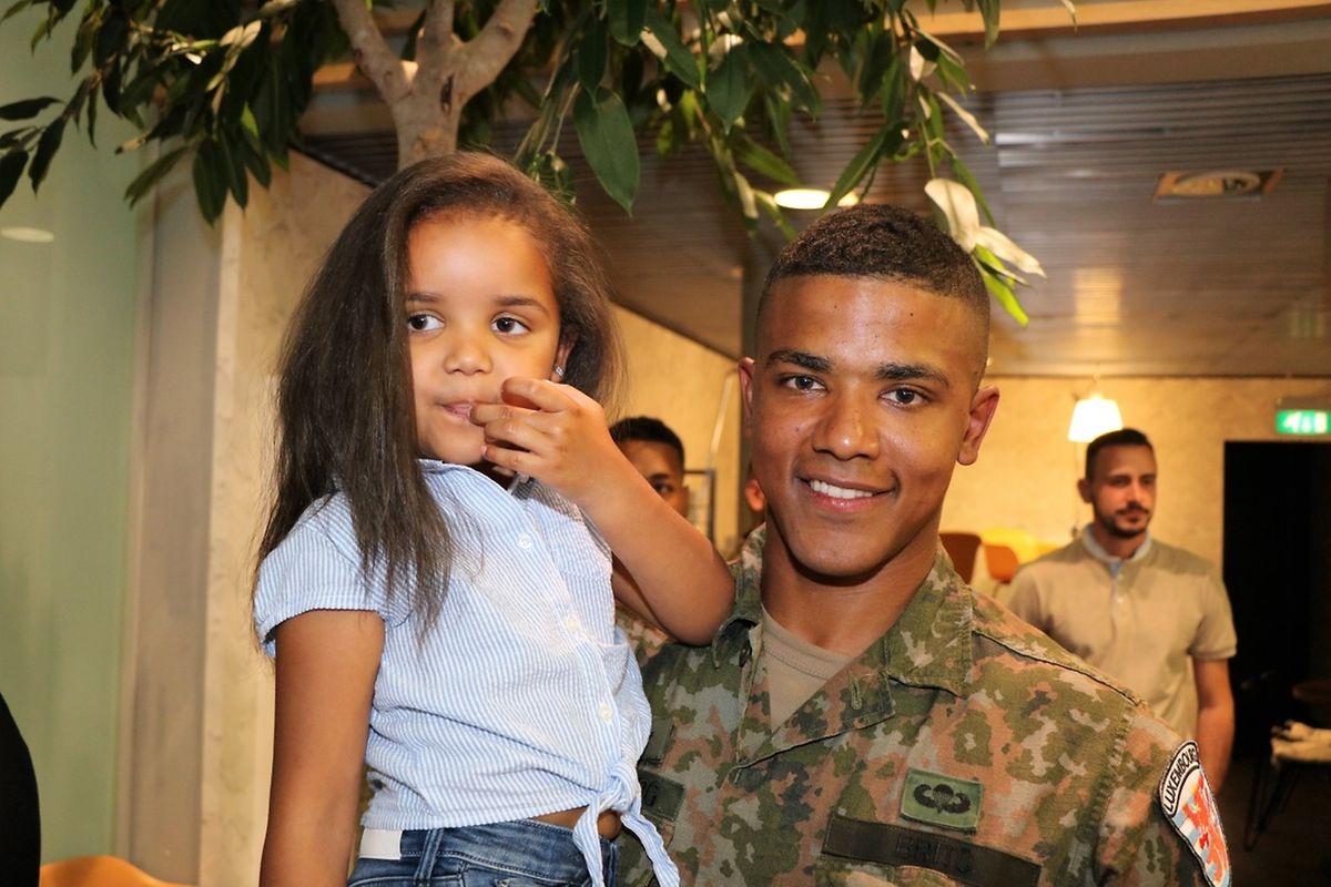 Des larmes de joie ont jailli samedi soir à l'accueil des 23 soldats de retour de mission au Kosovo.