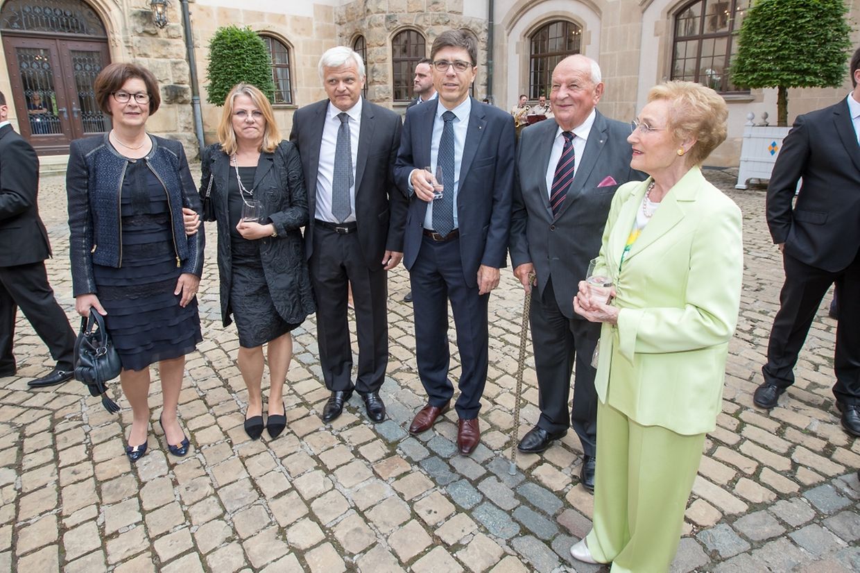 Francçoise Dell, Jos Dell, Marc Graas, Steinunn Graas-Gudlaugsdottir, Lucien Hennicot et Erna Hennicot-Schoepges.