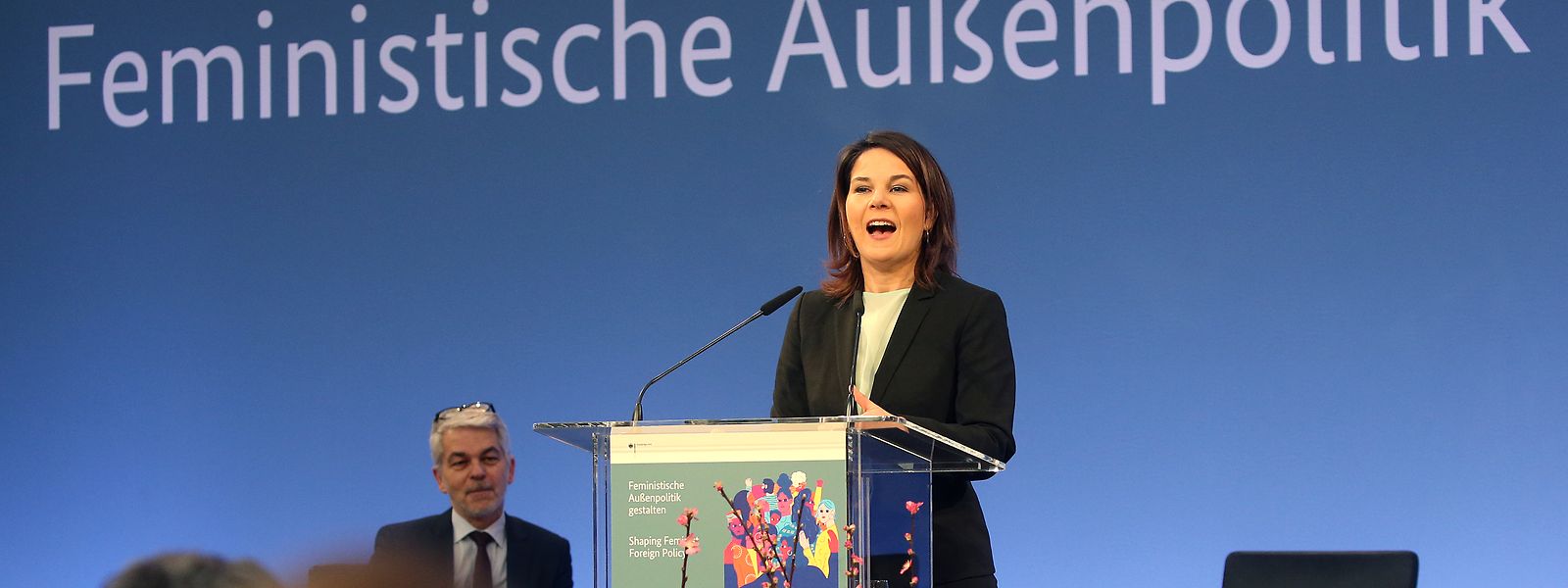 Die deutsche Außenministerin Annalena Baerbock hat die Leitlinien zur feministischen Außenpolitik vorgestellt.