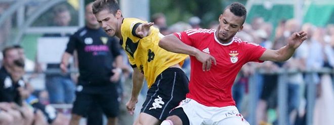 Os encarnados defrontam um adversário directo na luta pela UEFA 