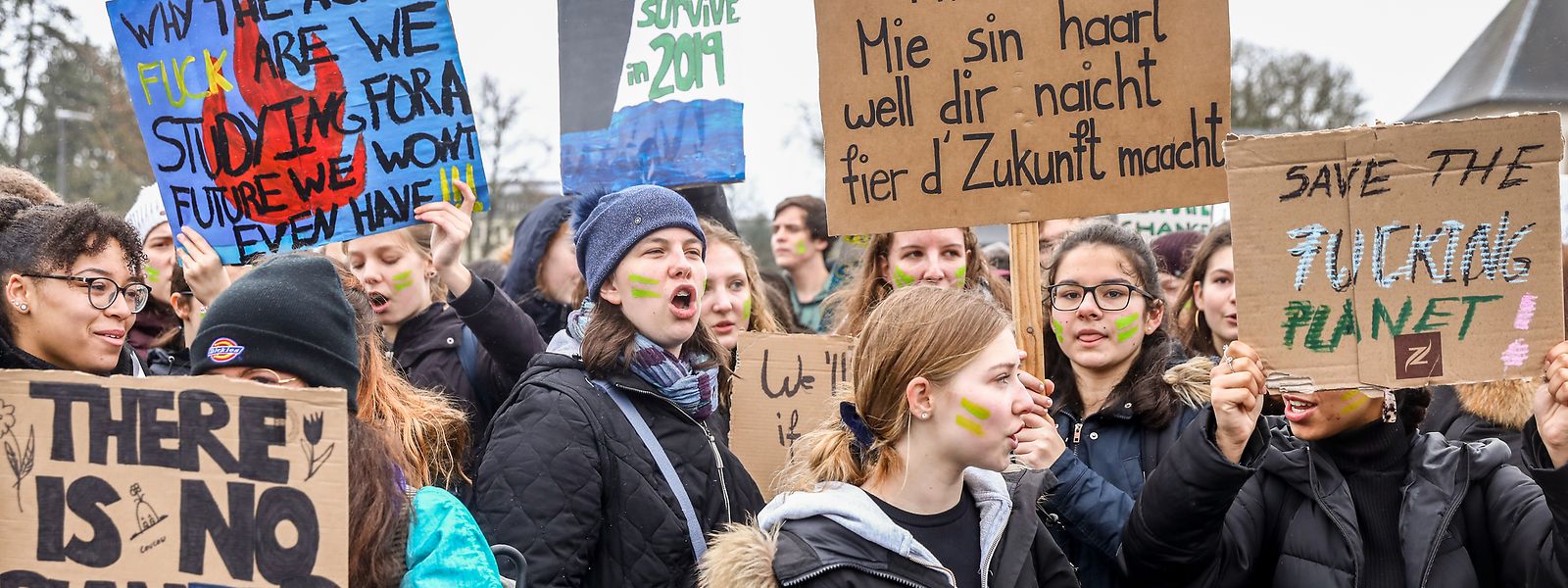 Sorgen um die Zukunft: Schüler beim Klimastreik in Luxemburg-Stadt. 