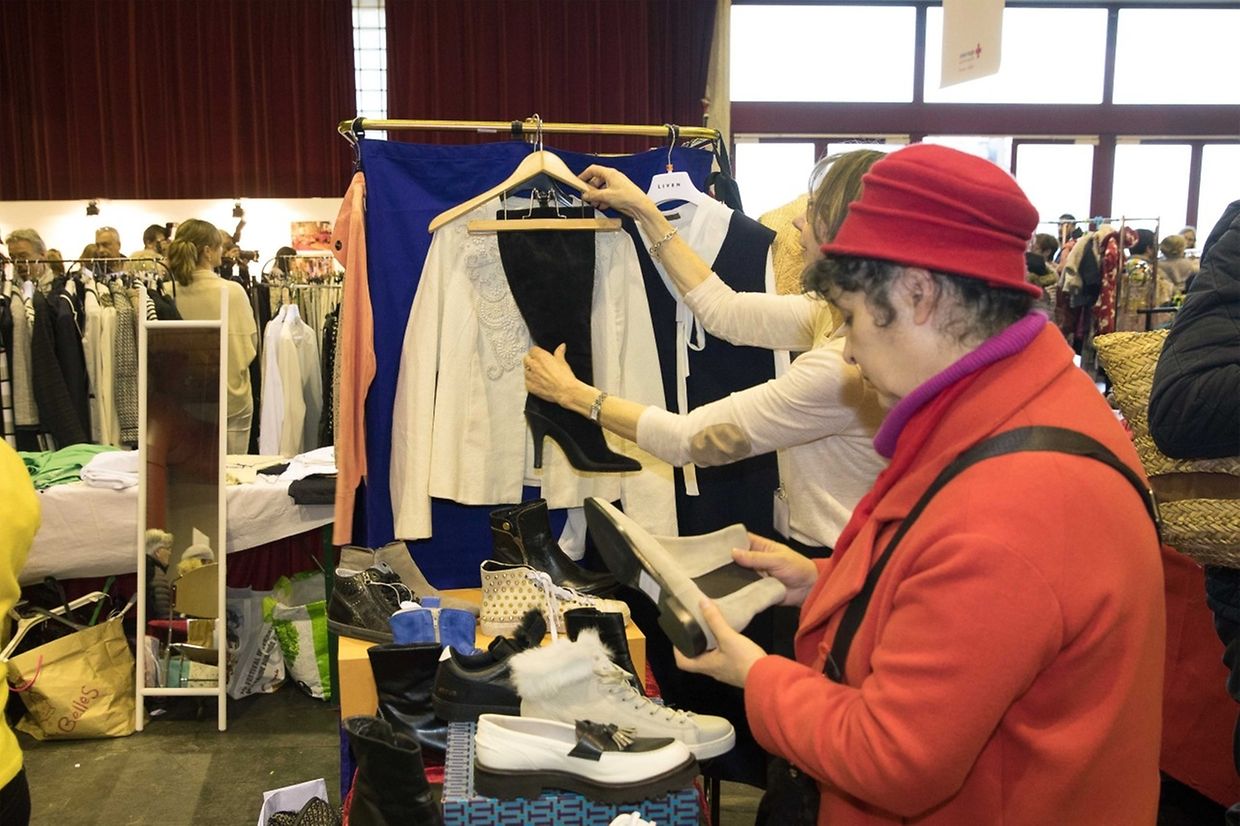 Der "Bazar" des Roten Kreuzes.