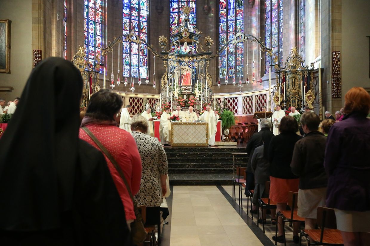 Messe für das Domkapitel, den Bischofsrat, das Centre Jean XXIII, die LSRS, die Diözesankurie, das Seelsorgereferat und alle kirchlichen Mitarbeiterinnen und Mitarbeiter.