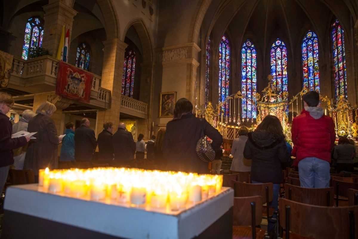 Eucharistische Anbetung mit dem Sänger Grégory Turpin 