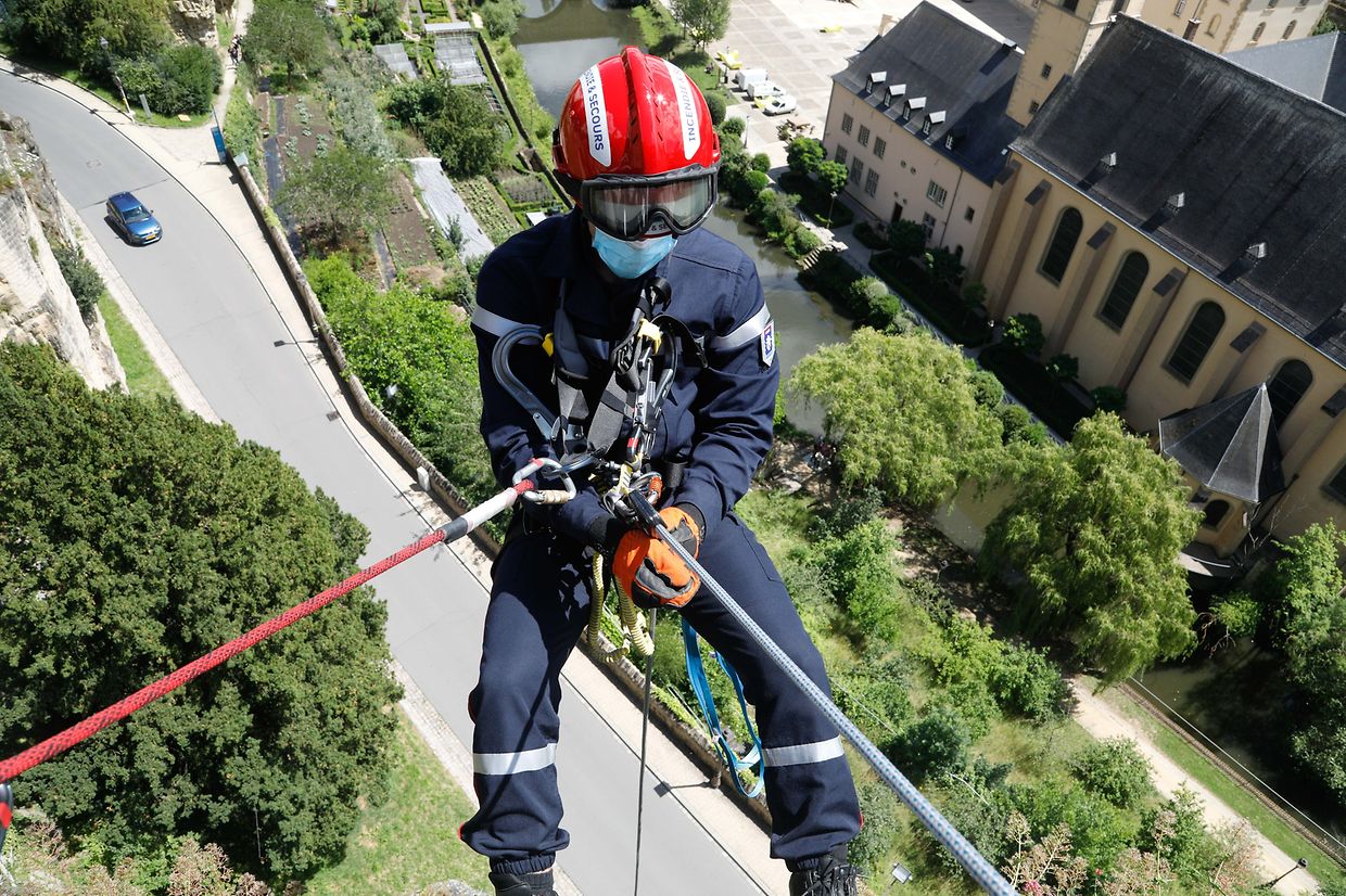 Lokales, Bockfiels, Bockfelsen, Examen, Prüfung, junge Feuerwehrleute lernen über Materialkentnis, Vorstieg und Absichern, Absturtzsicherung Foto: Anouk Antony/Luxemburger Wort