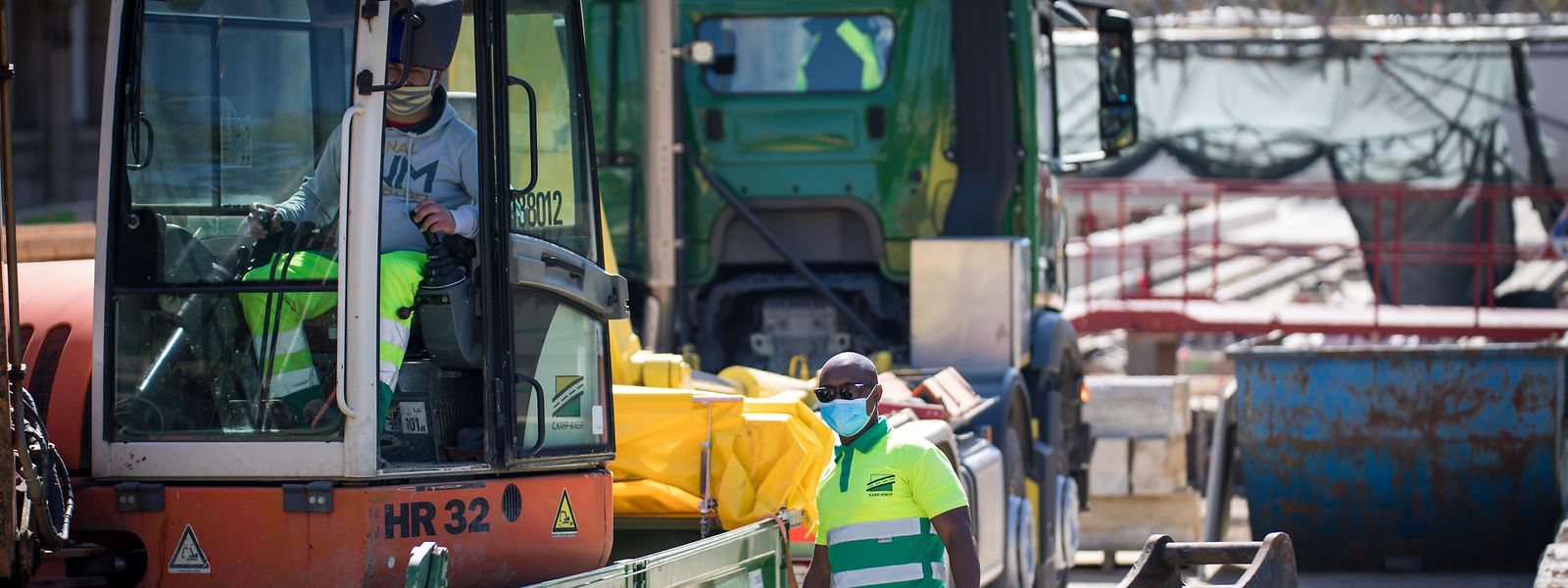 Auch auf der Trambaustelle in der Avenue de la Liberté wird wieder gearbeitet.