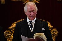 O Rei Carlos III foi proclamado em público como novo monarca do Reino Unido às 11h em ponto.
