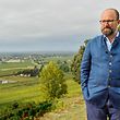 Prinz Robert von Luxemburg auf seinem Weingut Château Quintus - Foto: Serge Waldbillig