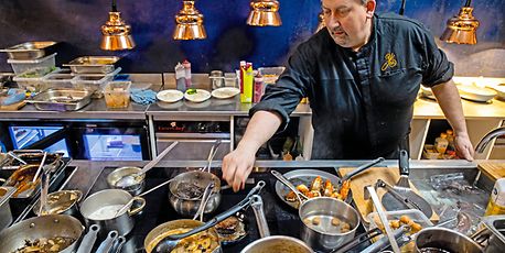 Dinner in the chef's kitchen - Vimarsana News