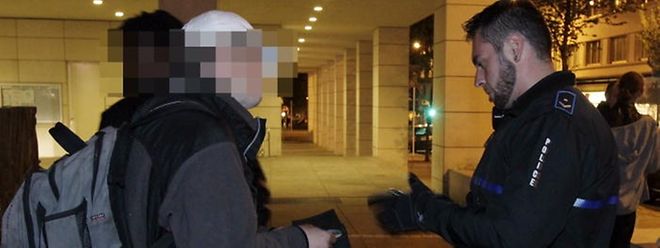 Kontrolle im Bahnhofsviertel.