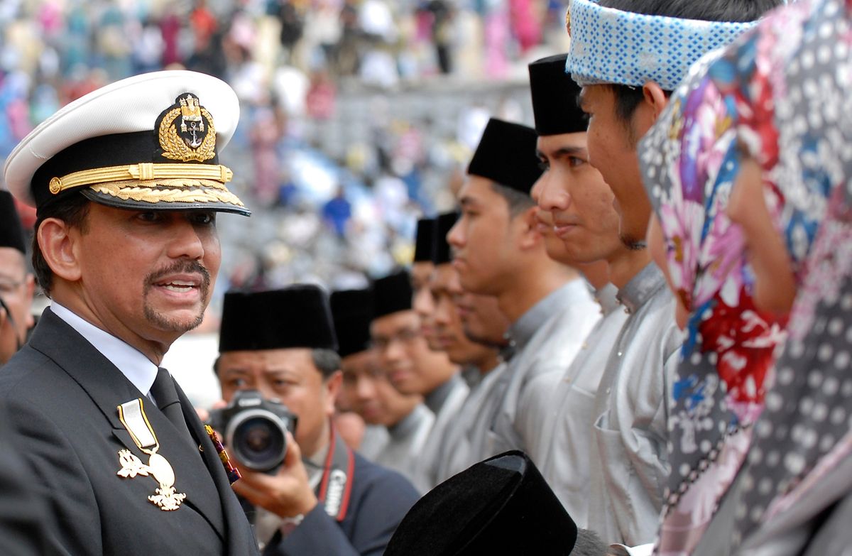 Sultan Hassanal Bolkiah lors de la fête nationale à Bandar Seri Begawan à Brunei.