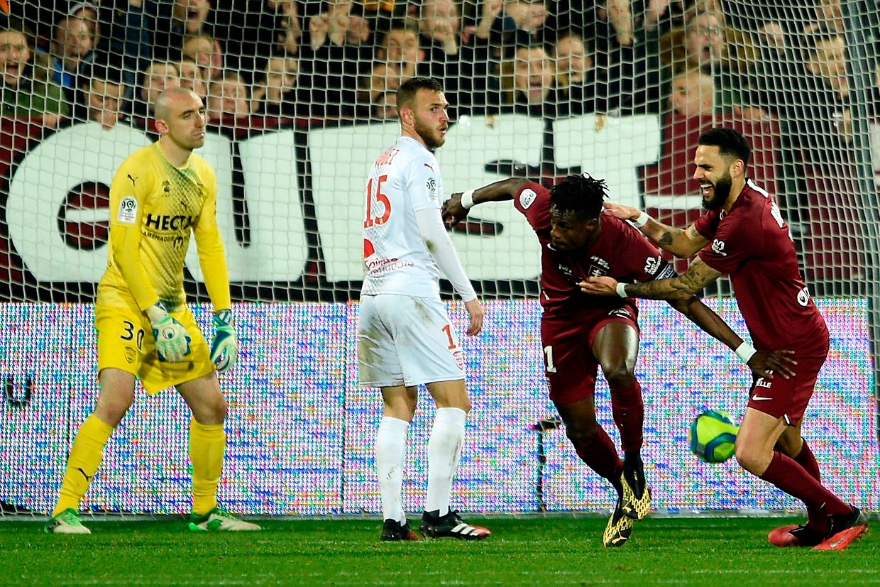 En remportant leur huitième succès de la saison face à Nîmes, grâce à John Boye en fin de match, les Messins comptent désormais 34 points.