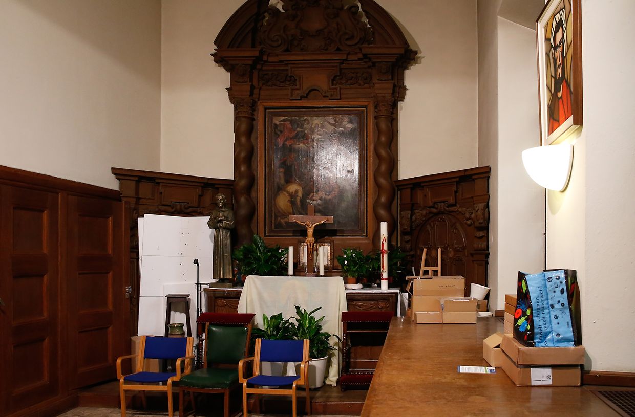 Der andere Altar befindet sich in der Sakristei der Krypta.