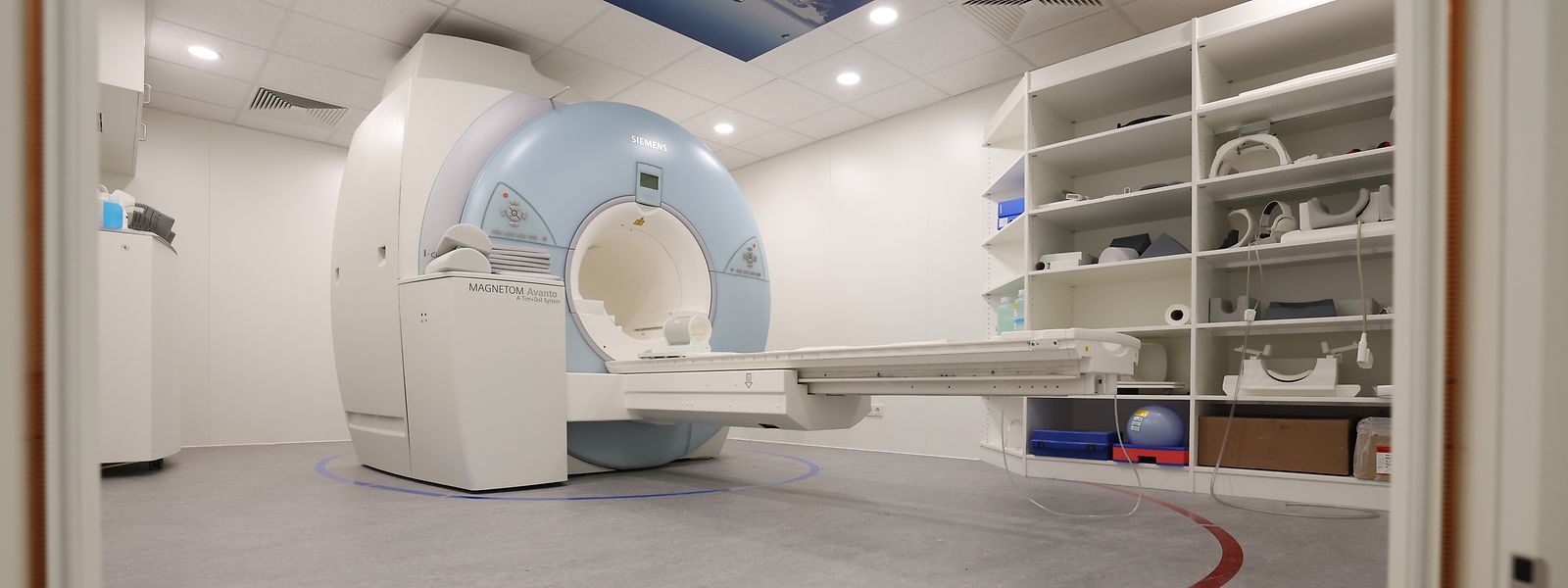 Es laufen noch Gespräche, ob und unter welchen Bedingungen der IRM im Centre Médical Potaschberg in Betrieb gehen kann. 