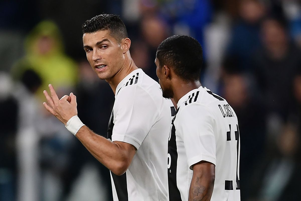 Cristiano Ronaldo no jogo com o Cagliari em que foi premiado pelo presidente da Juventus. 