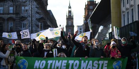 Tens of thousands march through Glasgow in COP26 protest - Vimarsana News