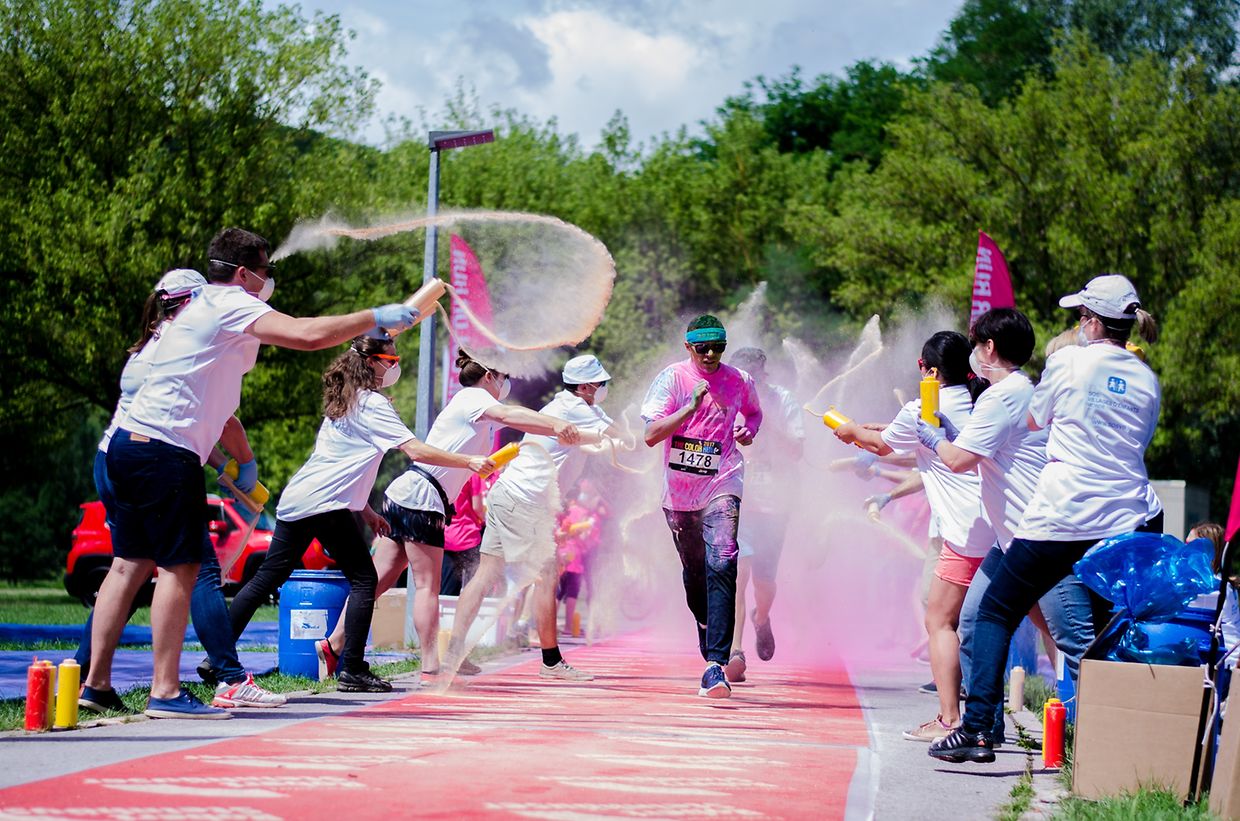 Color Run unicorn edition. Happiest 5k on the planet! Echternach 2017